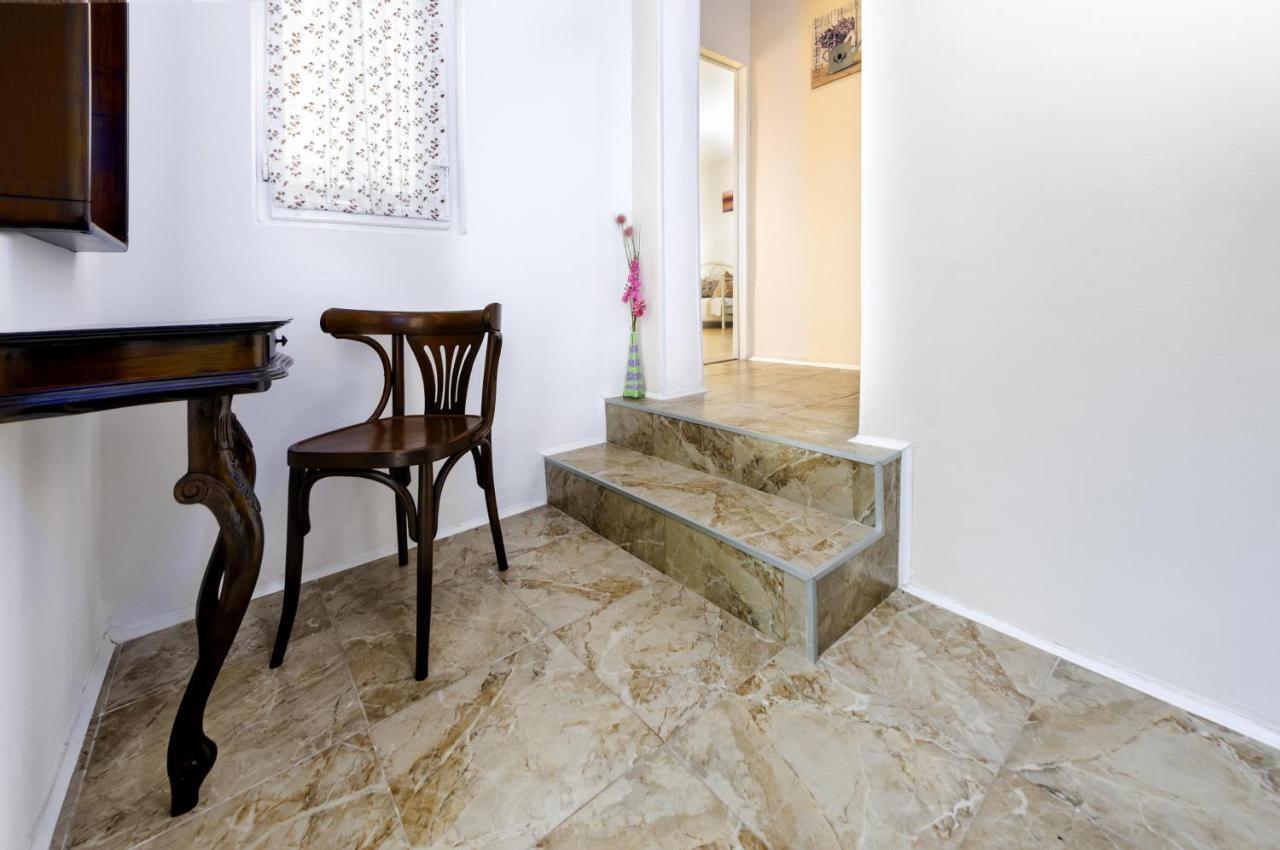 Studio Sony Rovinj Buitenkant foto